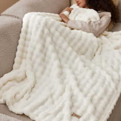 Bedsure 3D Fleece Bubble Blanket for Couch - GentleSoft White Spring Throw Mother's Day Blanket for Sofa Bed Room Decor - Luxury Soft Cozy Blanket Gifts for Kids, Lightweight, Off White, 50"×60"