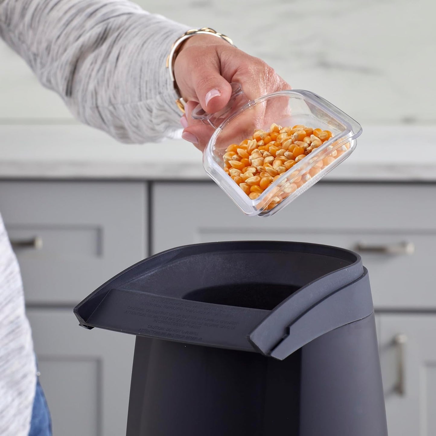 West Bend Air Crazy Popcorn Machine - Healthy Oil-Free Snacking, 4-Quart Capacity, Black