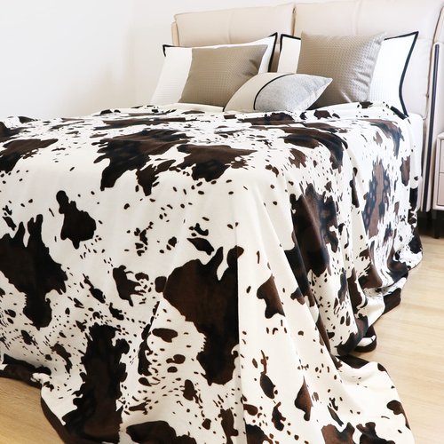 Cow Print Blanket King Size, Super Soft Cozy Plush Cow Blankets, Lightweight Microfiber Fleece Throw for Couch Sofa Bed 90"x108"