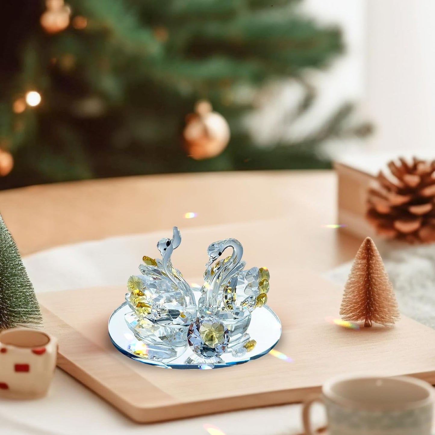 Skiennix Handcrafted Crystal Swan Figurine - Elegant Decorative Glass Collectible | Golden Accent for Home & Gifts
