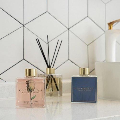 COCORRÍNA Reed Diffuser Set - 3 Pack of 3.04 Fl. Oz Cashmere Vanilla, Sandalwood Rose & Clean Linen for Home Decor