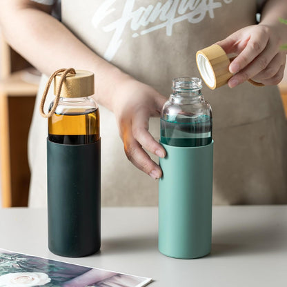 Skiennix 21oz Glass Water Bottle - BPA-Free, Silicone Sleeve & Bamboo Lid - Ideal for Gym, Office, Travel (Green)