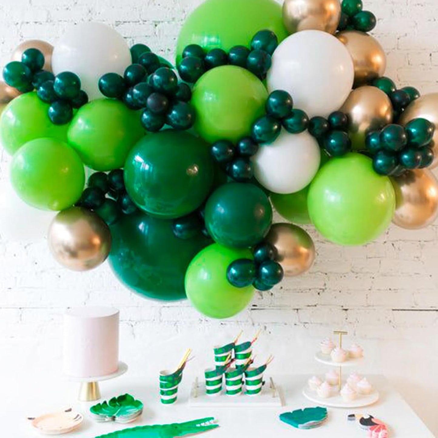 PartyWoo Dark Green Balloons - 50pcs 12 Inch Emerald Forest Green for Weddings & Celebrations