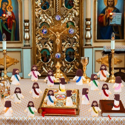 Little Jesus Figures by [Brand Name] - Mini Jesus Figurines for Crafts | 100 Pcs in 10 Colors