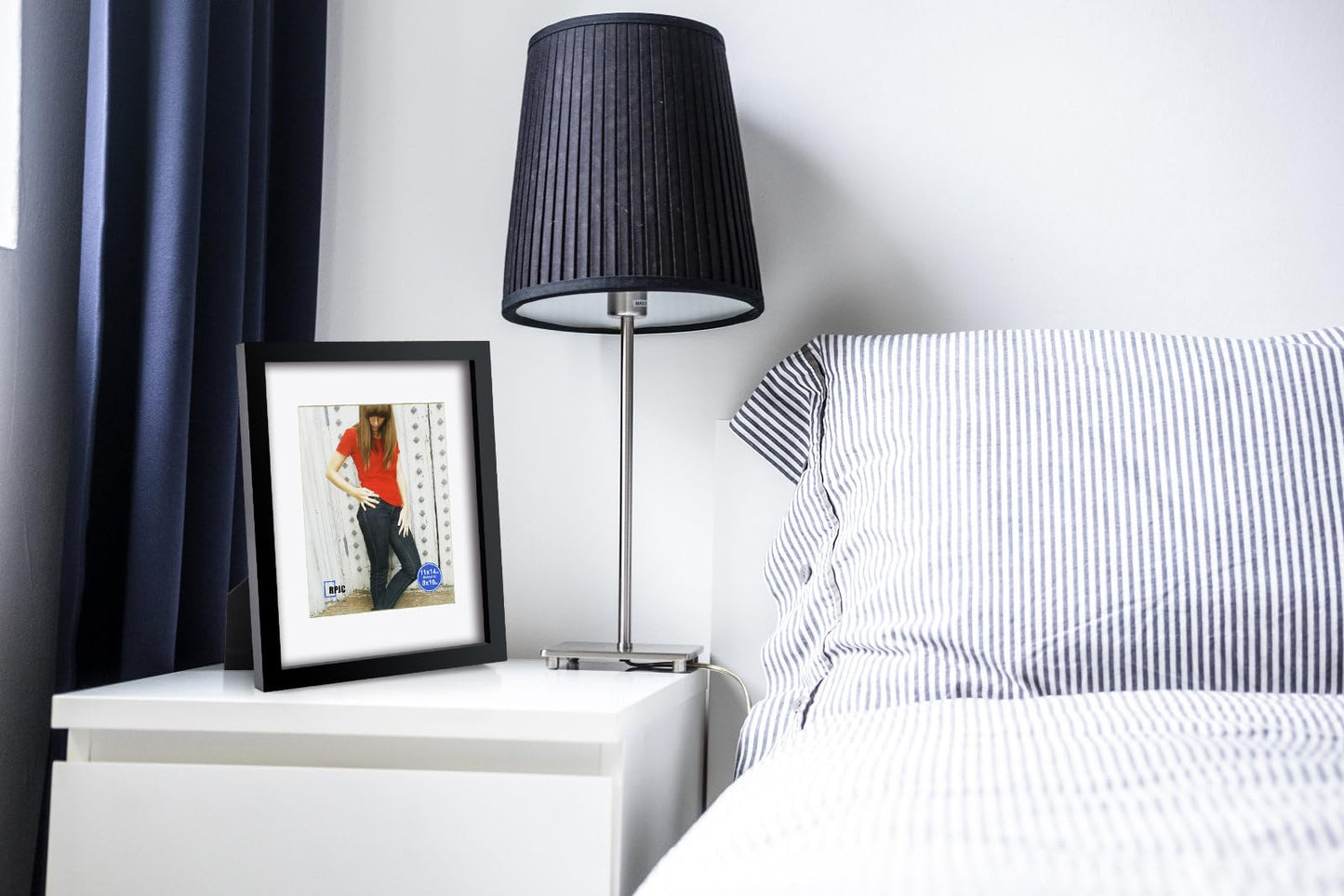 RPJC 11x14 inch Picture Frame Made of Solid Wood and High Definition Glass Display Pictures 8x10 with Mat or 11x14 Without Mat for Table Top Display and Wall Mounting Photo Frame with Stand Black
