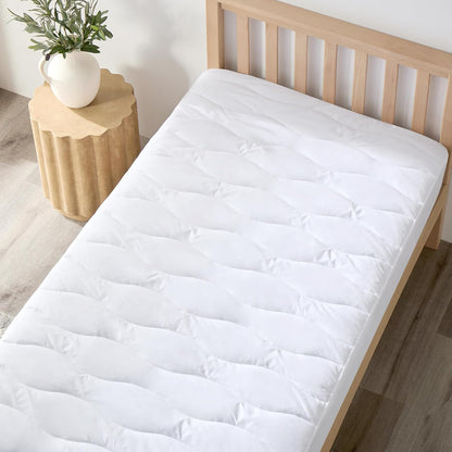 Skiennix Cooling Queen Waterproof Mattress Protector - Soft Quilted Cotton, Noiseless Fitted Cover (60x80, White)