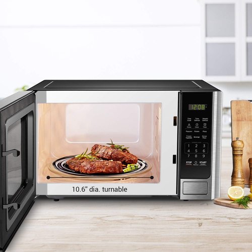 BLACK+DECKER Digital Microwave Oven - Stainless Steel, 0.9 Cu Ft, Turntable & Child Safety Lock