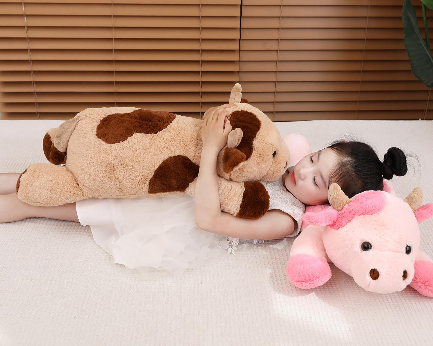 YESGIRL 25.6 inch 5 lbs Cow Weighted Stuffed Animals, Large Weighted Plush Animal, Cute Plush Toy Pillow, Soft Kawaii Plushie Gifts for Adults, Kids, Boys and Girls