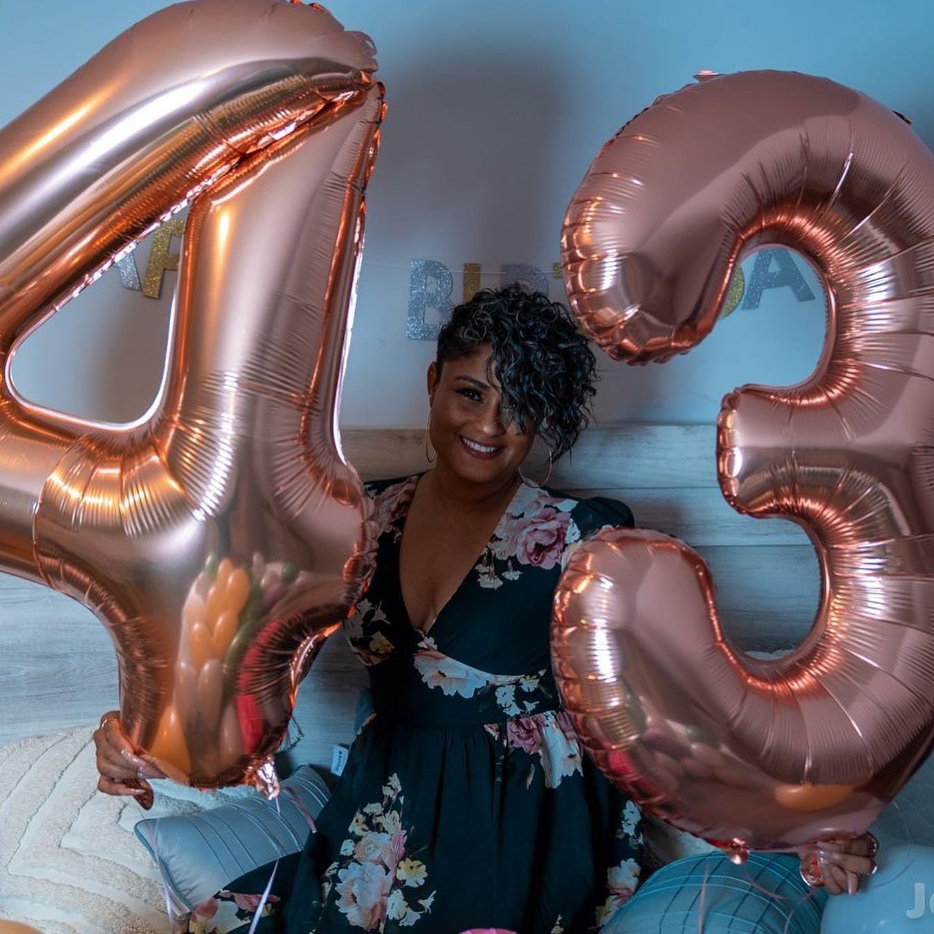 Rose Gold Number 40 Balloon - 40-Inch 40th Birthday Decoration for Men & Women | Elegant Party Supplies