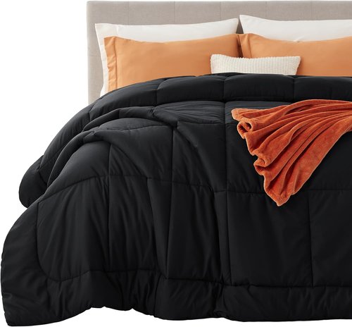Bedsure Comforter Duvet Insert - King Size Quilted Down Alternative Bedding, All Season, Black 90 x 102 Inches