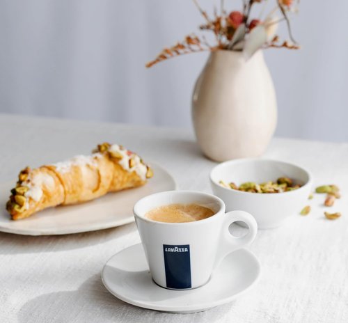 Lavazza Crema e Gusto Whole Bean Coffee - Medium Roast Arabica & Robusta Blend, 2.2 lb Bag