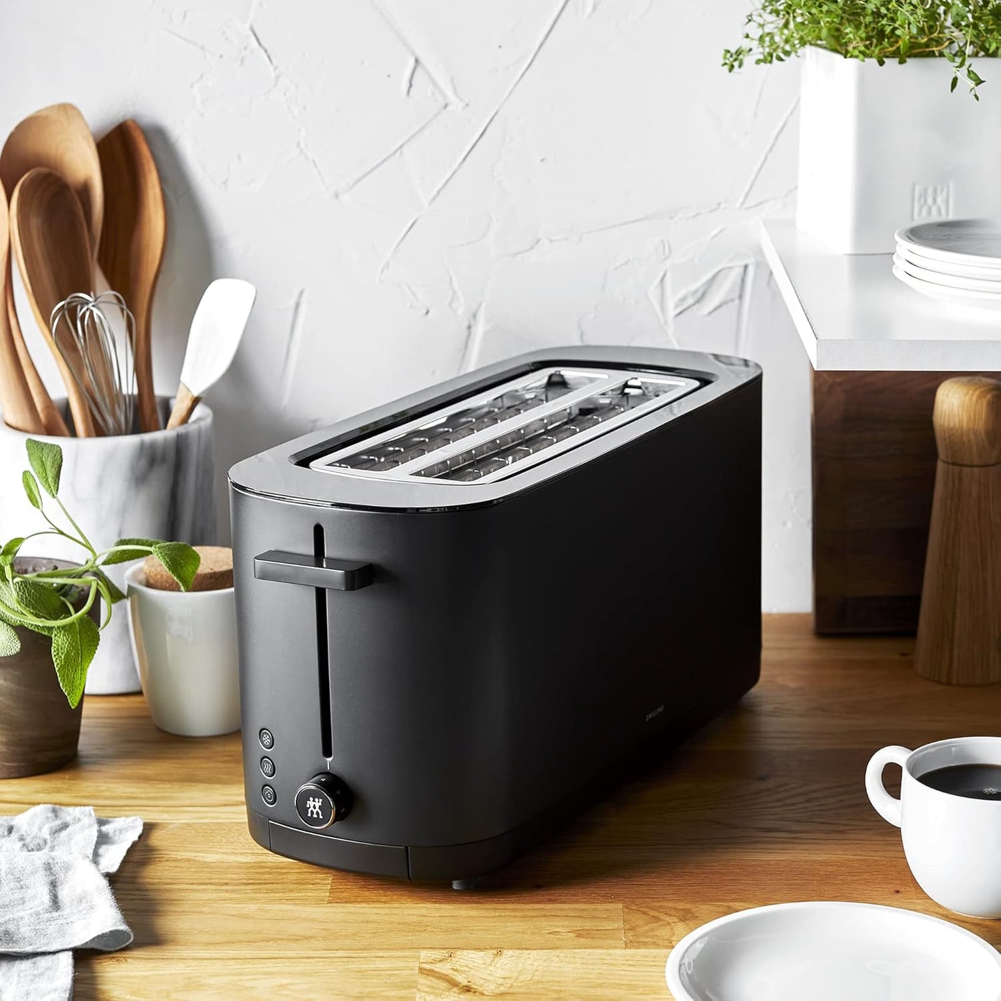 ZWILLING Enfinigy 4-Slice Long Slot Toaster - Extra Wide 1.5" Slots for Bagels & Toast | Sleek Black Finish