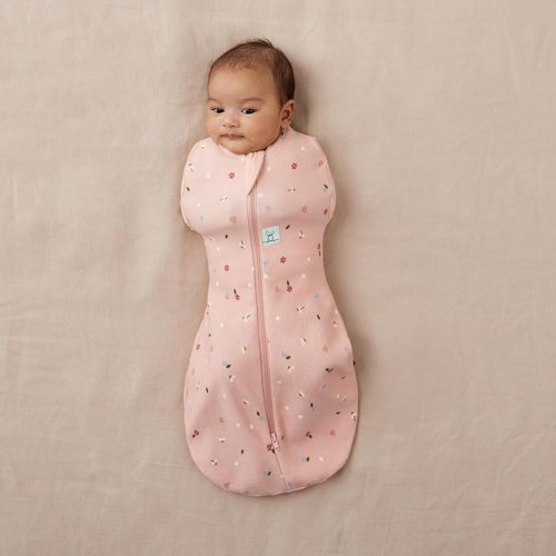 ergoPouch 1.0 TOG Cocoon Baby Sleep Sack 0-3 Months, Swaddle Sleeping Bag, Temperature Control Wearable Blanket (Daisies)