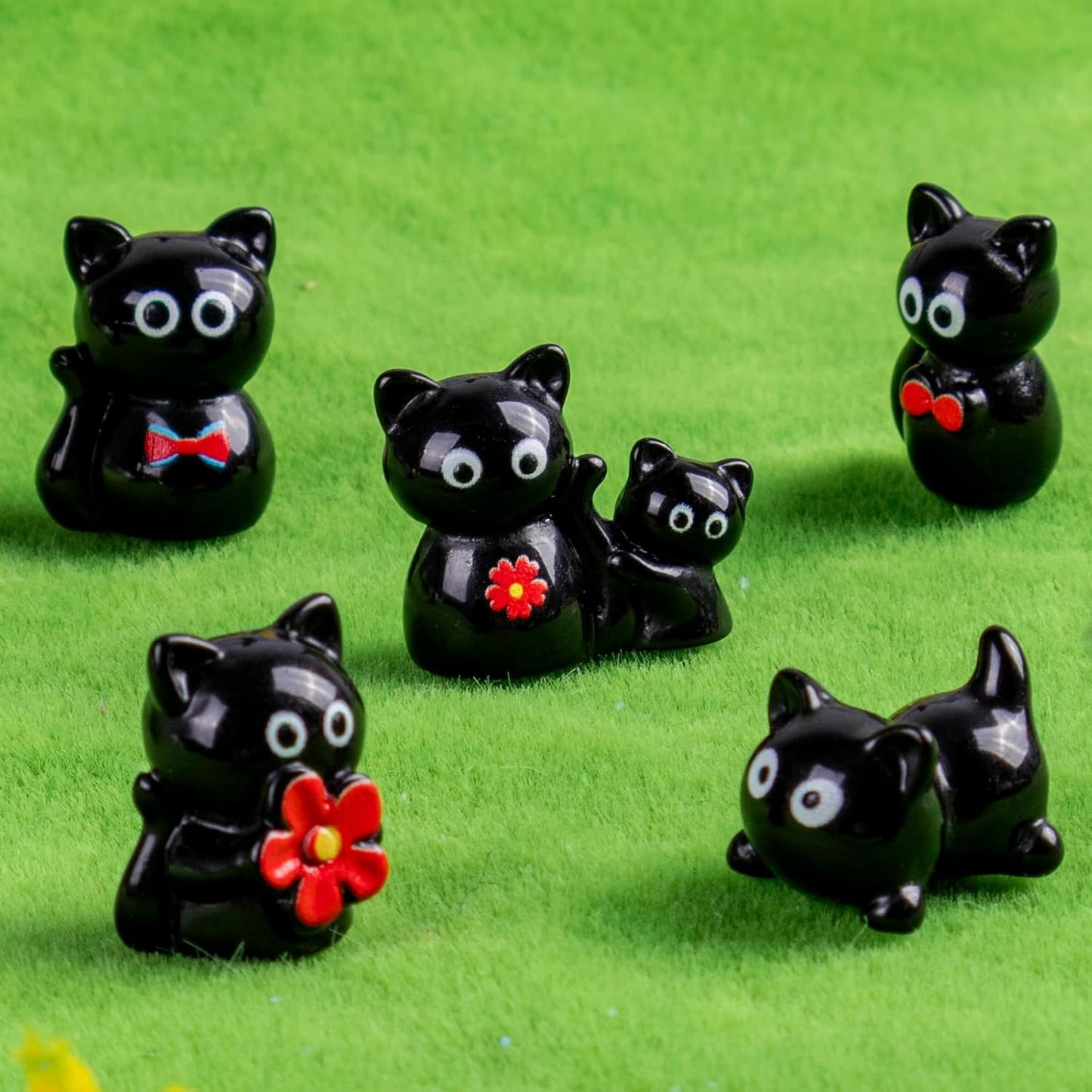 Skiennix Mini Resin Black Cat Figurines - 36 Pcs Tiny Animal Figures for Fairy Garden Decor