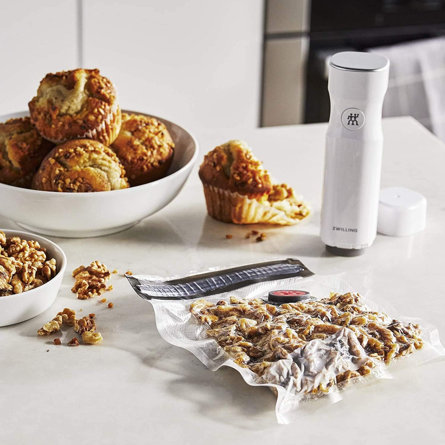ZWILLING Fresh & Save Vacuum Sealer Machine - Airtight Food Storage Set with Glass Containers & Sous Vide Bags
