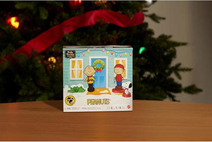 Polly Pocket | Peanuts Collector Compact Playset with Micro Dolls & 7 Themed Accessories