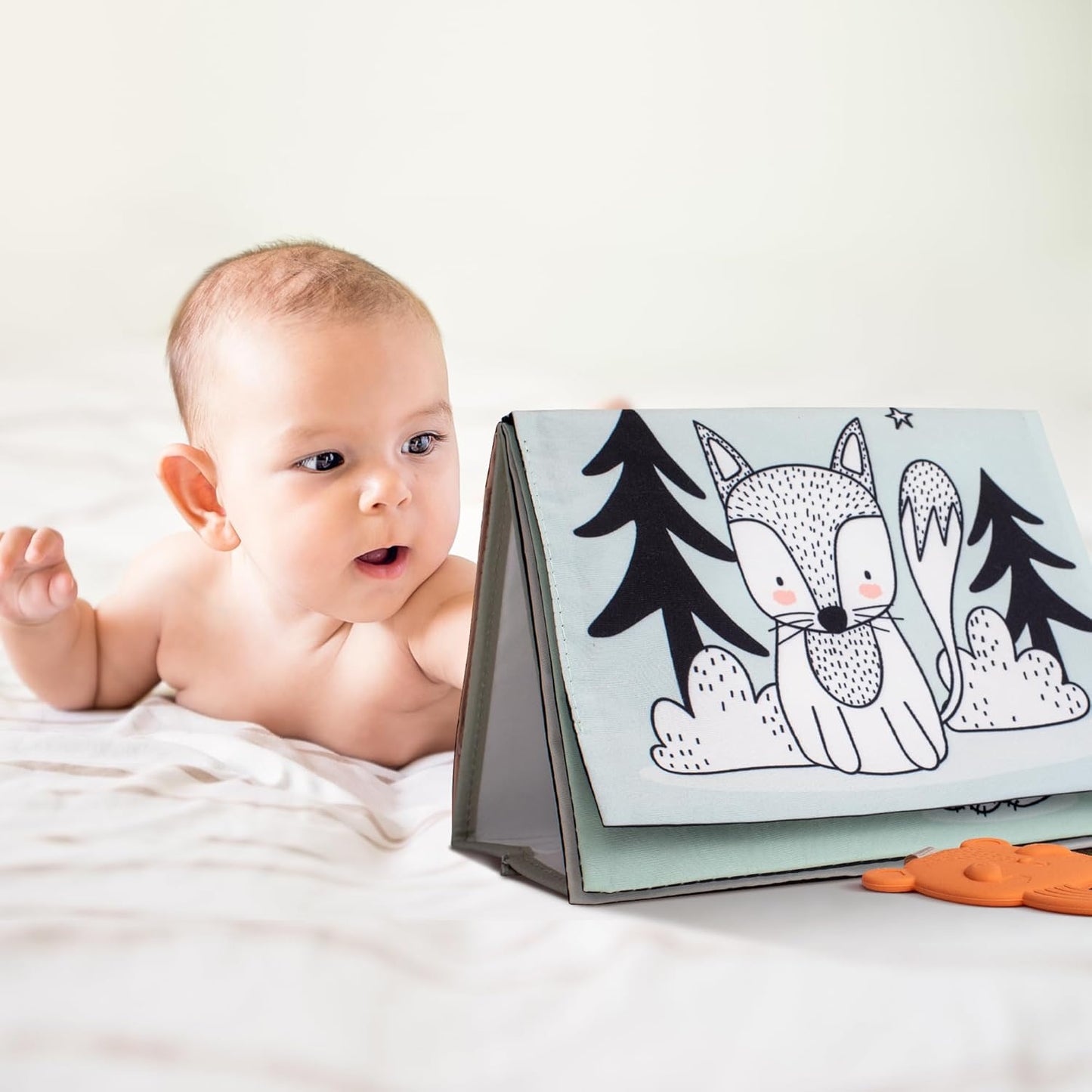 Skiennix Soft Tummy Time Book - High Contrast Montessori Toy with Safe Mirror & Crinkle Filling | Ideal for Newborn Development