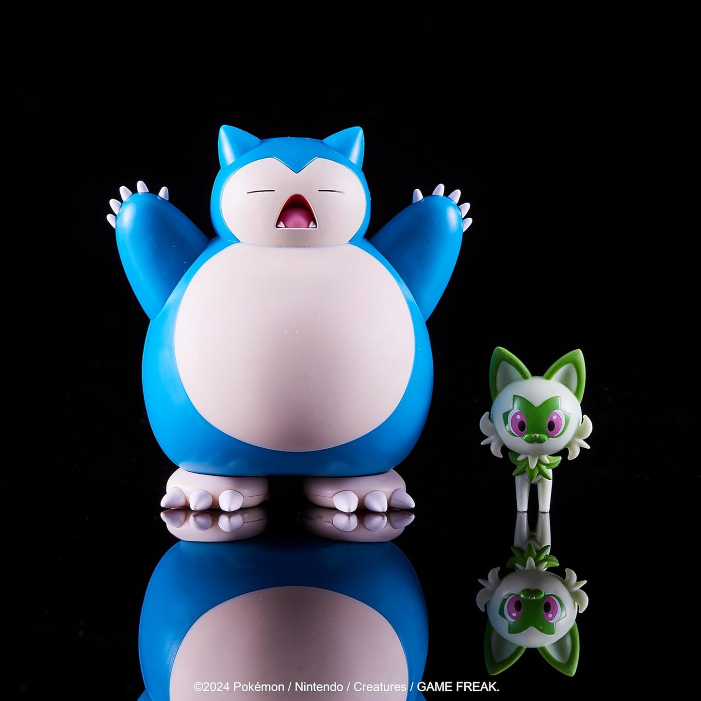 Pokemon Battle Figures - Sprigatito (2-Inch) & Snorlax (4.5-Inch) Ready for Action