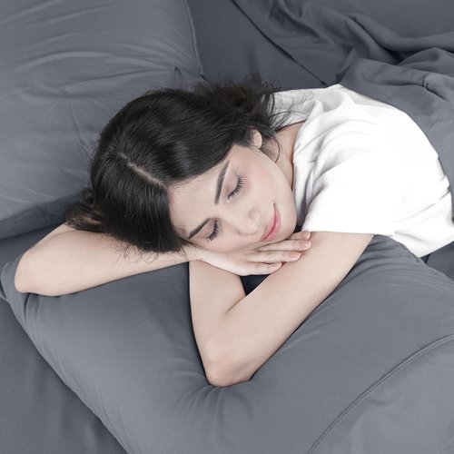 Utopia Bedding Twin XL Bed Sheets Set - Pack of 2 Sheet Sets - Perfect for Spa, Hotel, & Guest Bedroom - Brushed Microfiber - Shrinkage and Fade Resistant - Easy Care (Grey)