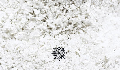 Artificial Snow Flakes 4 Oz Bag – Faux Snow for Christmas Decor, Crafts, and Tables