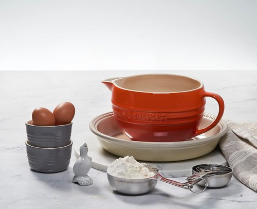 Le Creuset Stainless Steel Measuring Cups - Durable Set of 4 for Precise Cooking Measurements