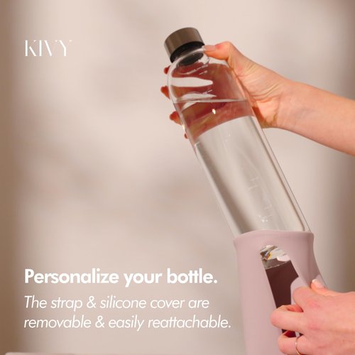 KIVY Glass Water Bottle with Silicone Sleeve 32 oz [WITH MEASUREMENT] - Borosilicate Glass Water Bottle Screw Top - Clear Bottles with Measurement Marking - Slim Waterbottle Aesthetic - Cream White