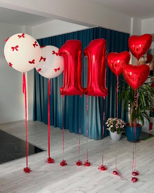 Large Red Number 13 Balloon - 40 Inch Foil Party Decoration for Birthday & Memorial Celebrations