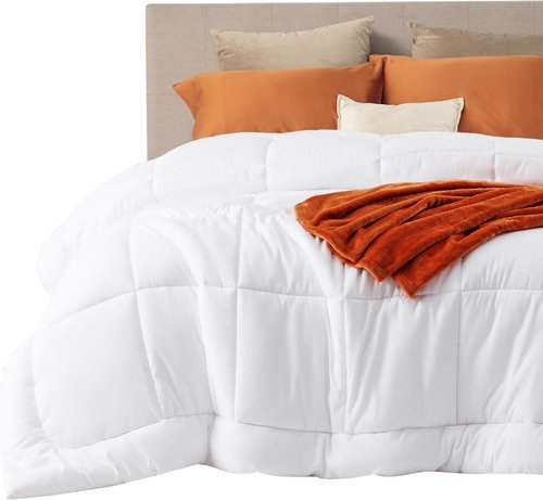Bedsure Comforter Duvet Insert - King Size All-Season Quilted Down Alternative Blanket | GentleSoft, White 90 x 102 Inches