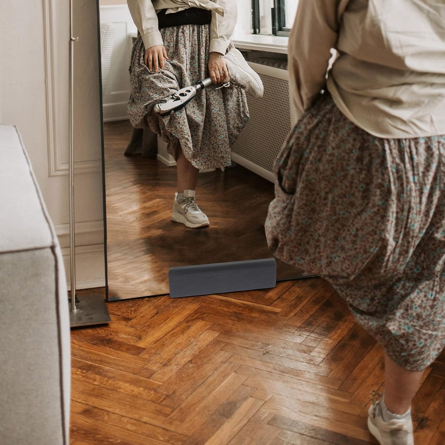 Uonlytech Floor Mirror Stand - Non-Slip Wooden Support Frame for Full-Length Mirrors | 9.84 x 3.14 x 2.75 Inches