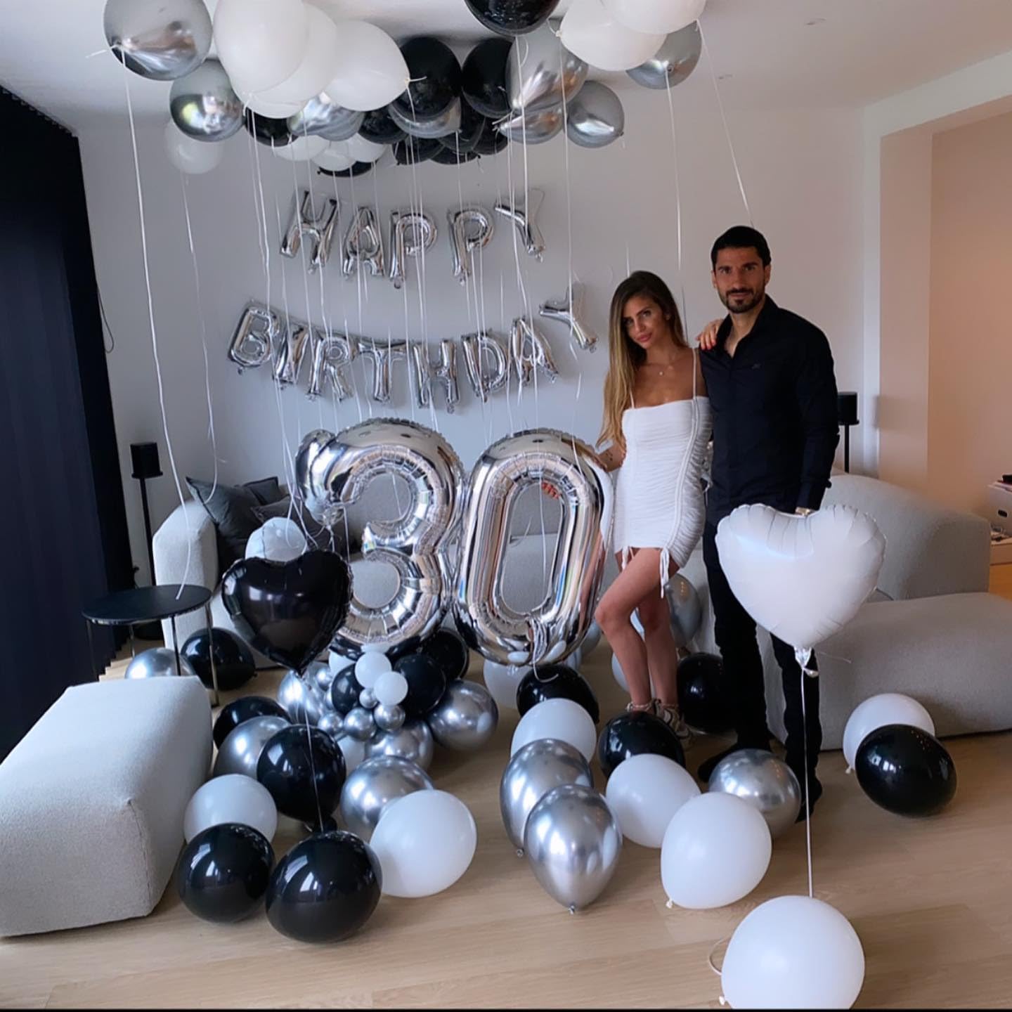 Silver Number 30 Balloon - 40 Inch 30th Birthday Decoration for Kids & Adults | Perfect Party Supplies