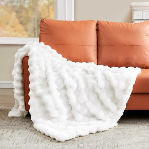 BEDELITE White Bubble Blanket - Faux Fur Throw Blanket for Couch, Decorative and Giftable Fluffy Blanket, 870GSM Soft & Warm Plush Fuzzy Faux Rabbit Fur Blanket for Women Gift, 50"x 60"