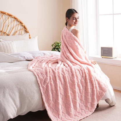 Skiennix Pink Throw Blanket - Lightweight Plush Microfiber Fleece | 50x60 Inches, Cozy Diamond Checkered Pattern