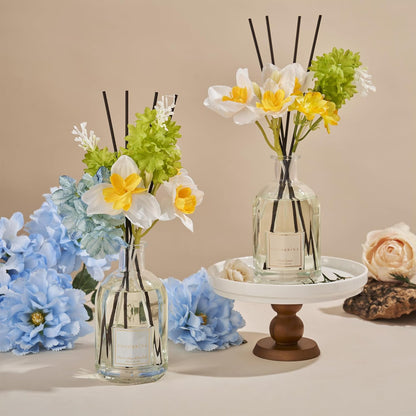 COCORRÍNA Reed Diffuser - Ocean Mist & Sea Salt | 8.5 Fl. Oz. Floral Home Decor with 8 Sticks