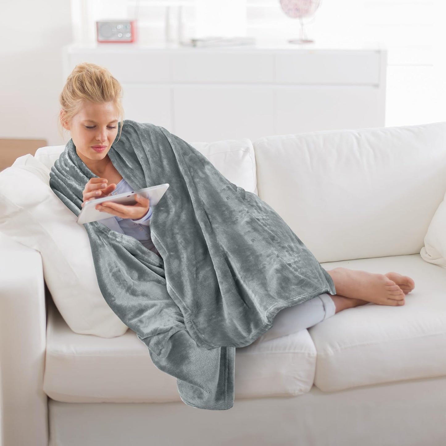 Utopia Bedding Fleece Blanket - Luxury Soft Microfiber Throw in Ash Grey | 50x60 Inch, Anti-Static 300GSM