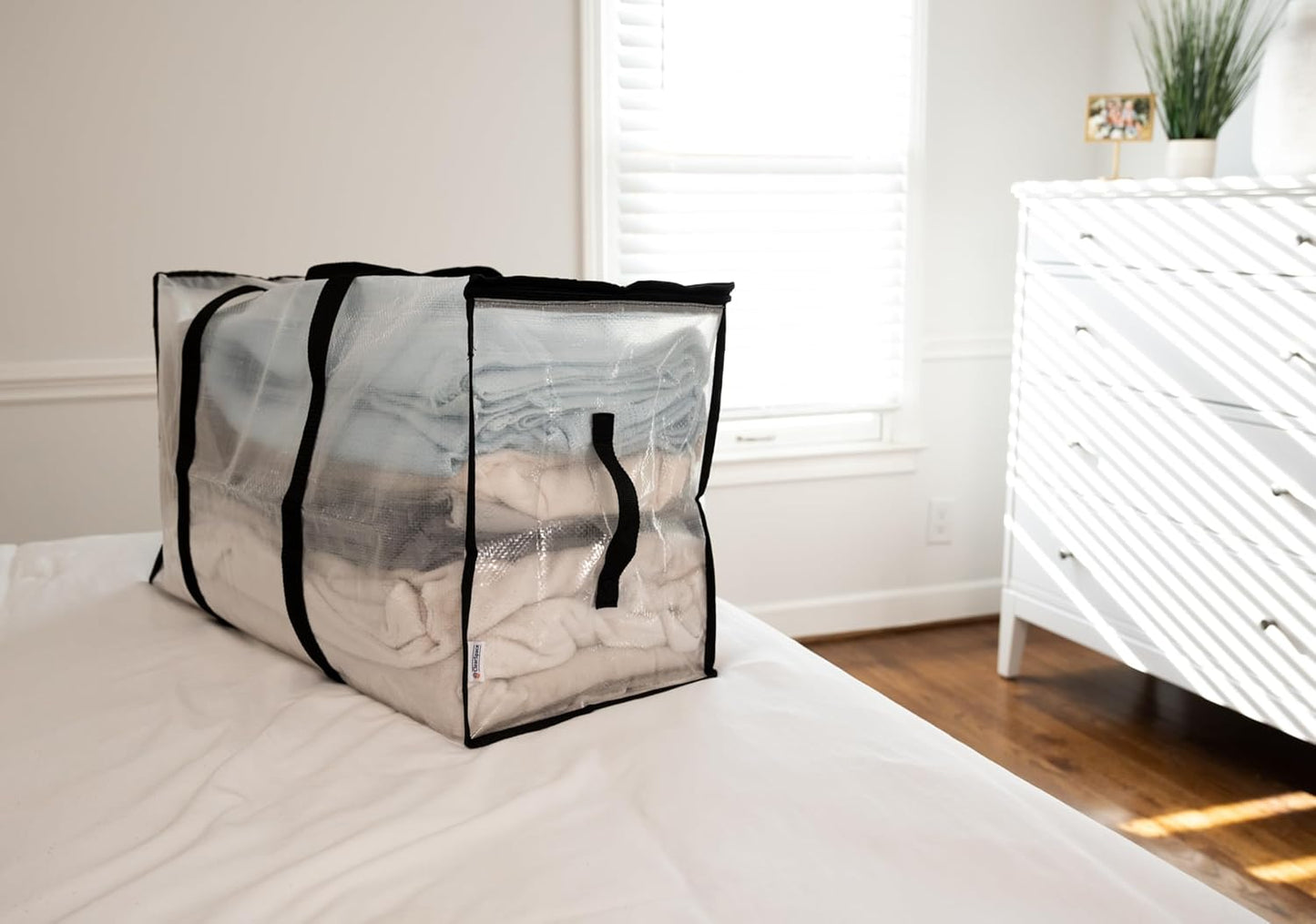 ClearSpace Oversized Moving Bags - Heavy-Duty Storage Solutions with Backpack Straps & Zippers | 8 Pack