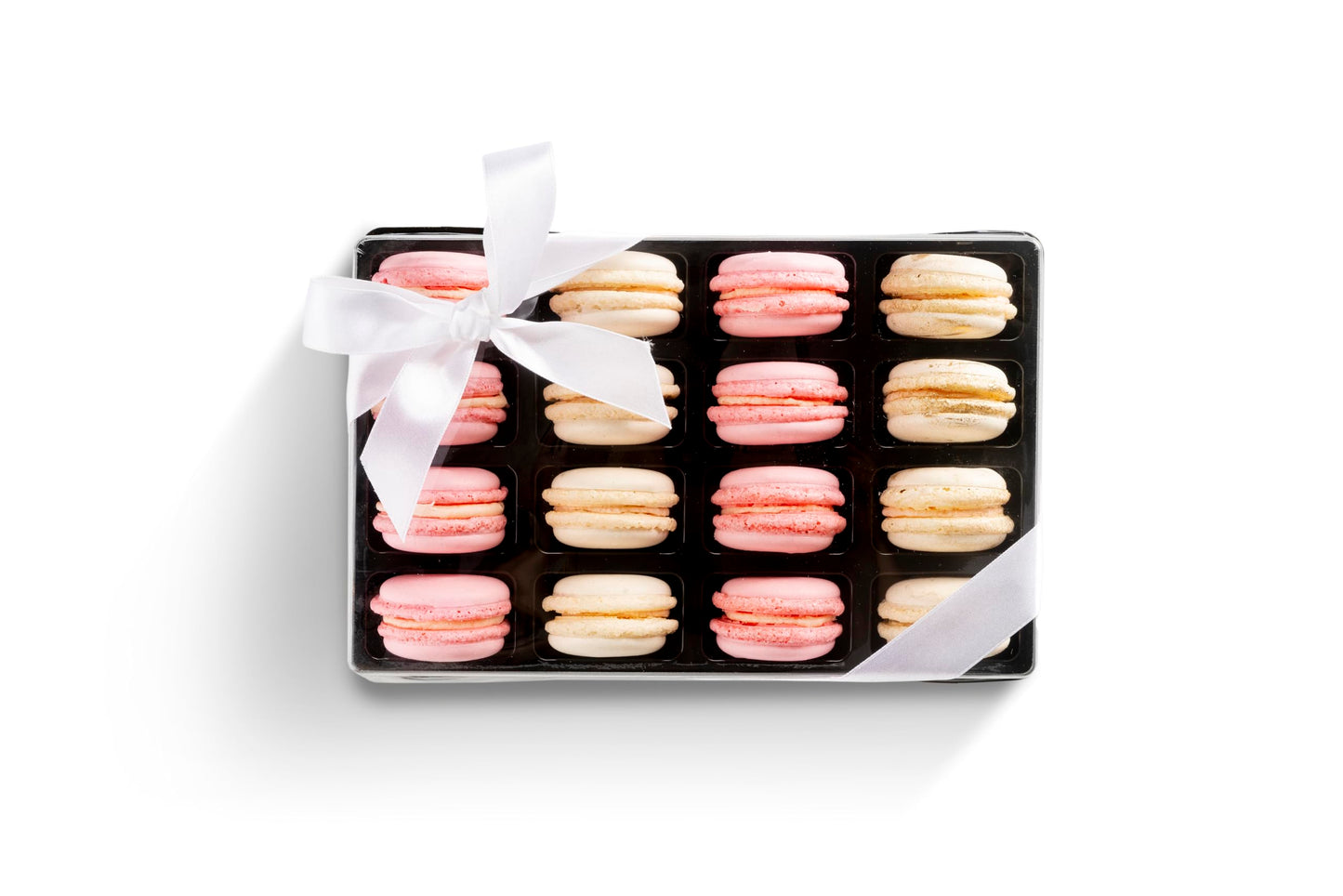 Pastry Chef's Boutique - Clear and Black Base Plastic French Macarons Small Gift Display Boxes - Holds 16 Macarons - Cavity Size 1.76'' x 1'' - Pack of 12