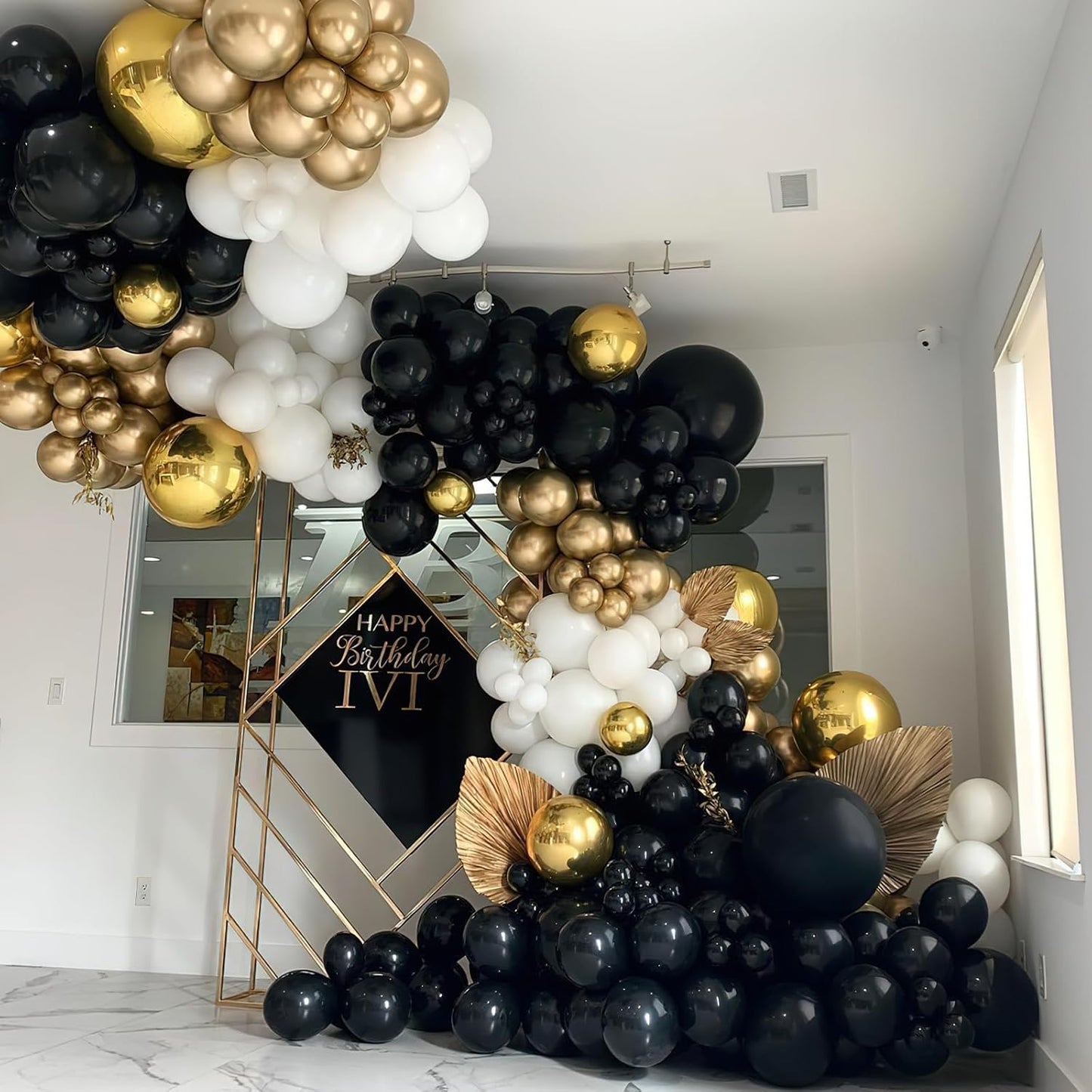PartyWoo Black and Gold Balloons - 66pcs 12-Inch Matte Black & Metallic Chrome Gold for Celebrations