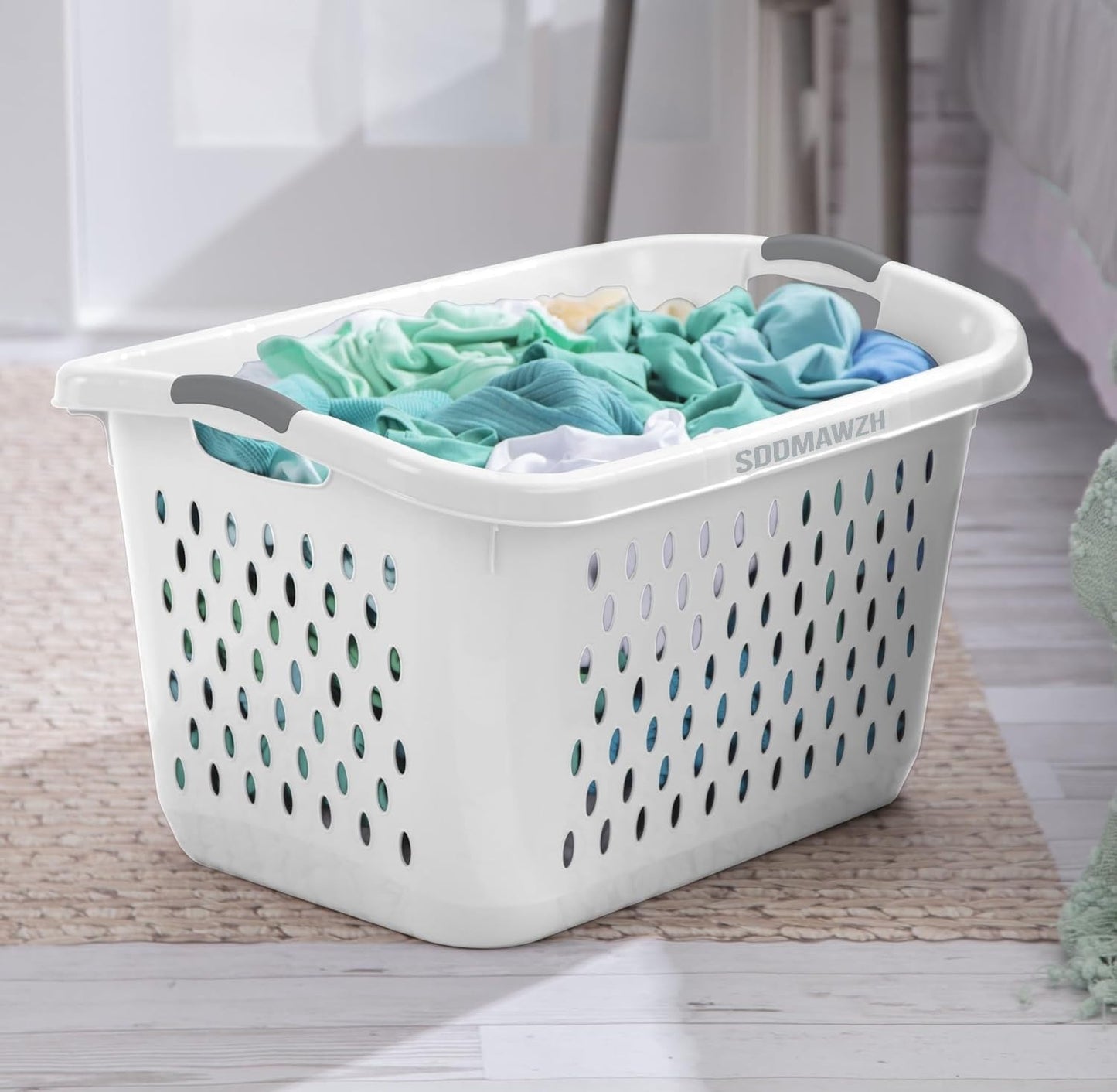 Skiennix Extra Large Plastic Laundry Basket - 2.7 Bushel Capacity with 2 Carry Handles | White