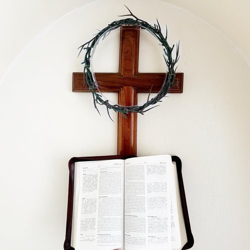 Jesus Crown of Thorns | Decay-Resistant Religious Symbol for Church Events & Home Decor - 8 Inch Lifesize