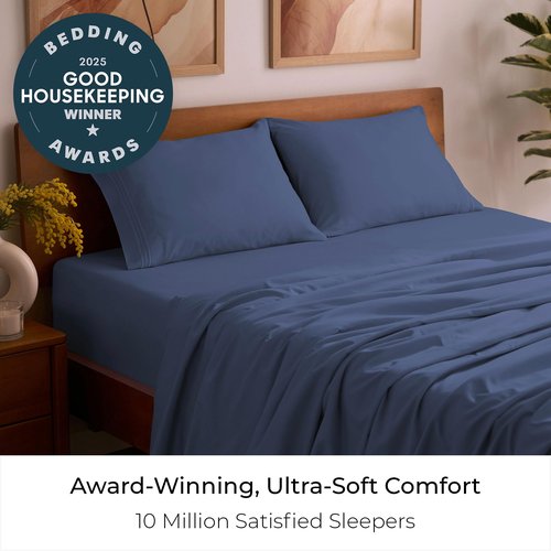 Mellanni Full Sheets Set - 4 PC Iconic Collection Bedding - Hotel Luxury, Extra Soft, Cooling Bed Sheets - Wrinkle, Fade, Stain Resistant (Full, Blue Nova)
