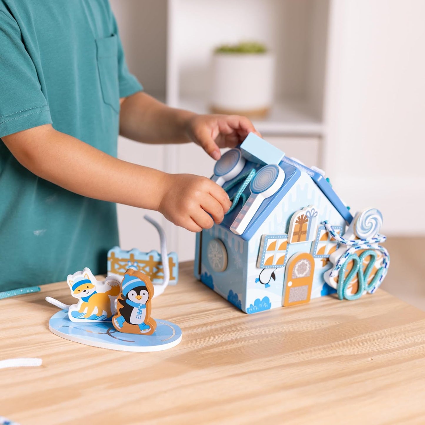 Melissa & Doug Gingerbread House Play Set - Winter Frost Design for Kids Ages 3+