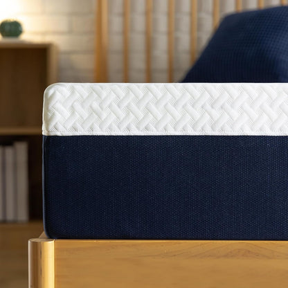 Zinus 12 Inch Queen Cooling Comfort Hybrid Mattress - Fiberglass Free, Medium Firm, Motion Isolation, Certified Safe Foams