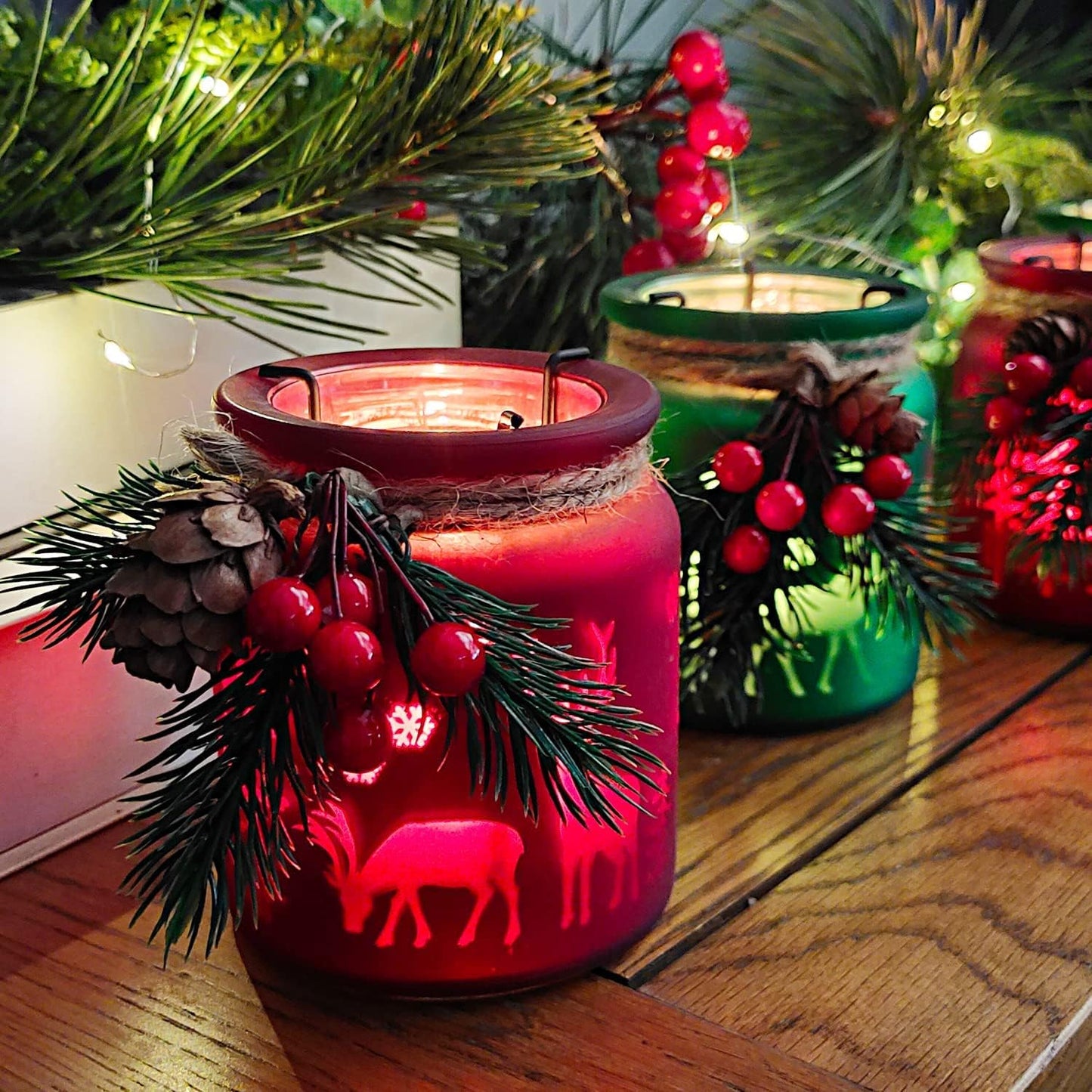 SHMILMH Christmas Candle Holders - Set of 6 Glass Tealight Holders with Metal Base | Red & Green Centerpieces