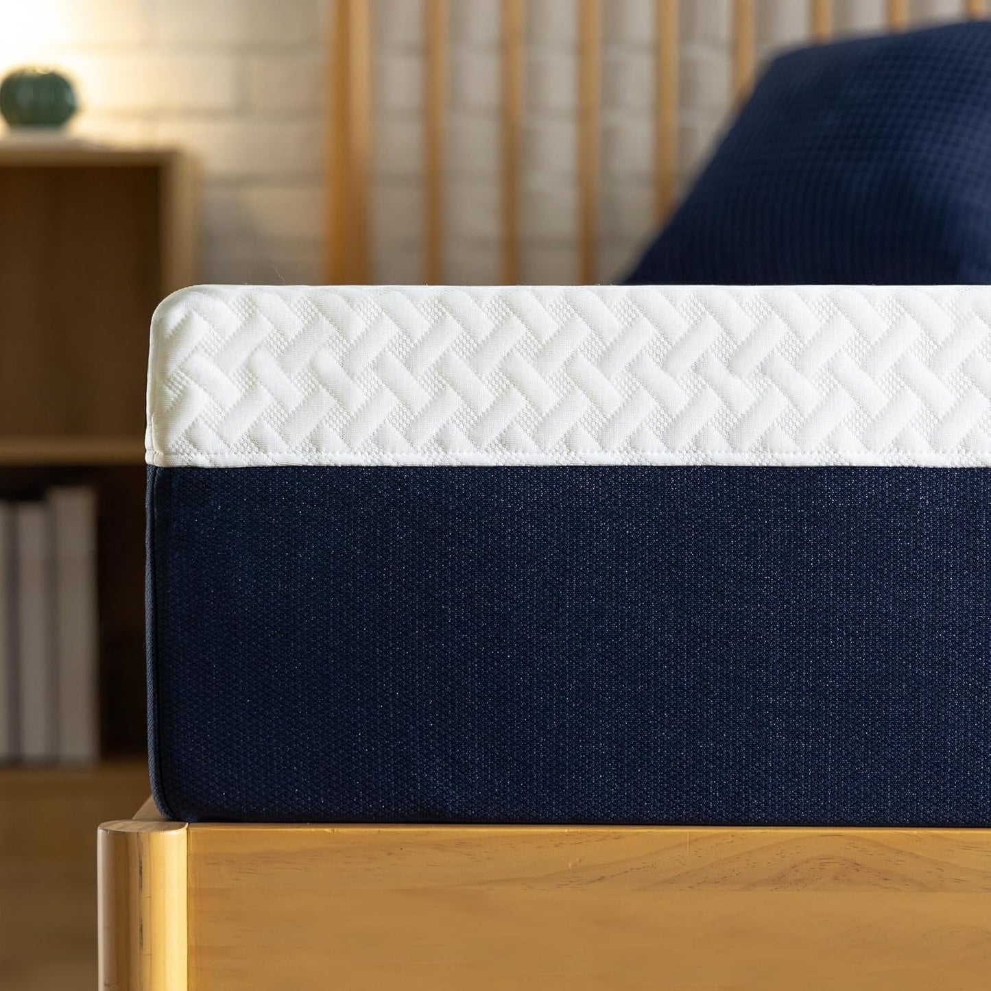 Zinus 10 Inch King Cooling Comfort Hybrid Mattress - Medium Firm, Fiberglass Free, Motion Isolation, Certified Safe Foams