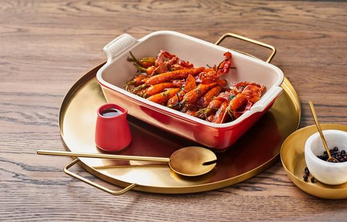 Le Creuset Stoneware Heritage Rectangular Dish - 2.5 Qt. (10.5" x 7") in Cerise - Durable & Stylish