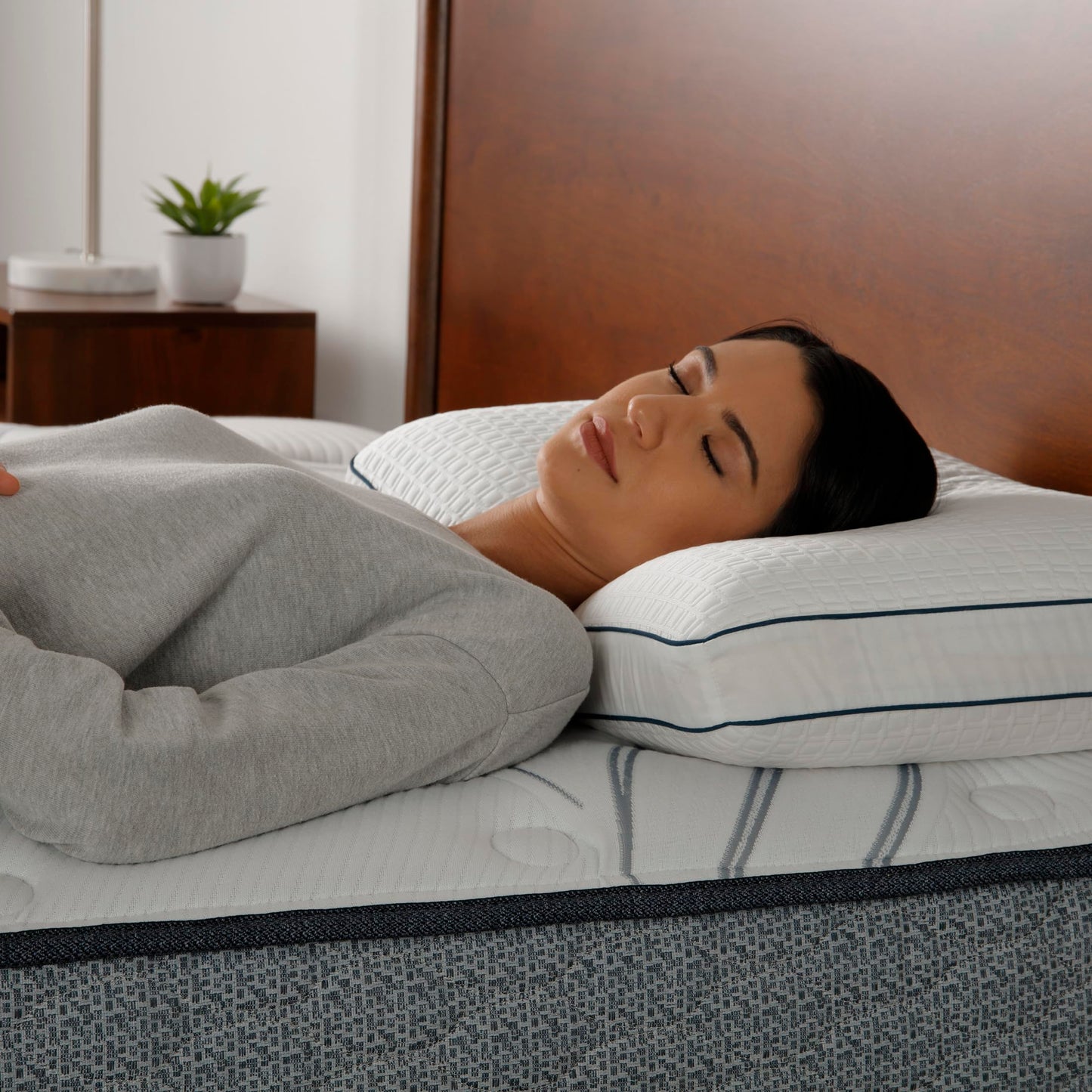 Serta Perfect Sleeper Copper Infused Memory Foam Pillow, Oversized Traditional, White