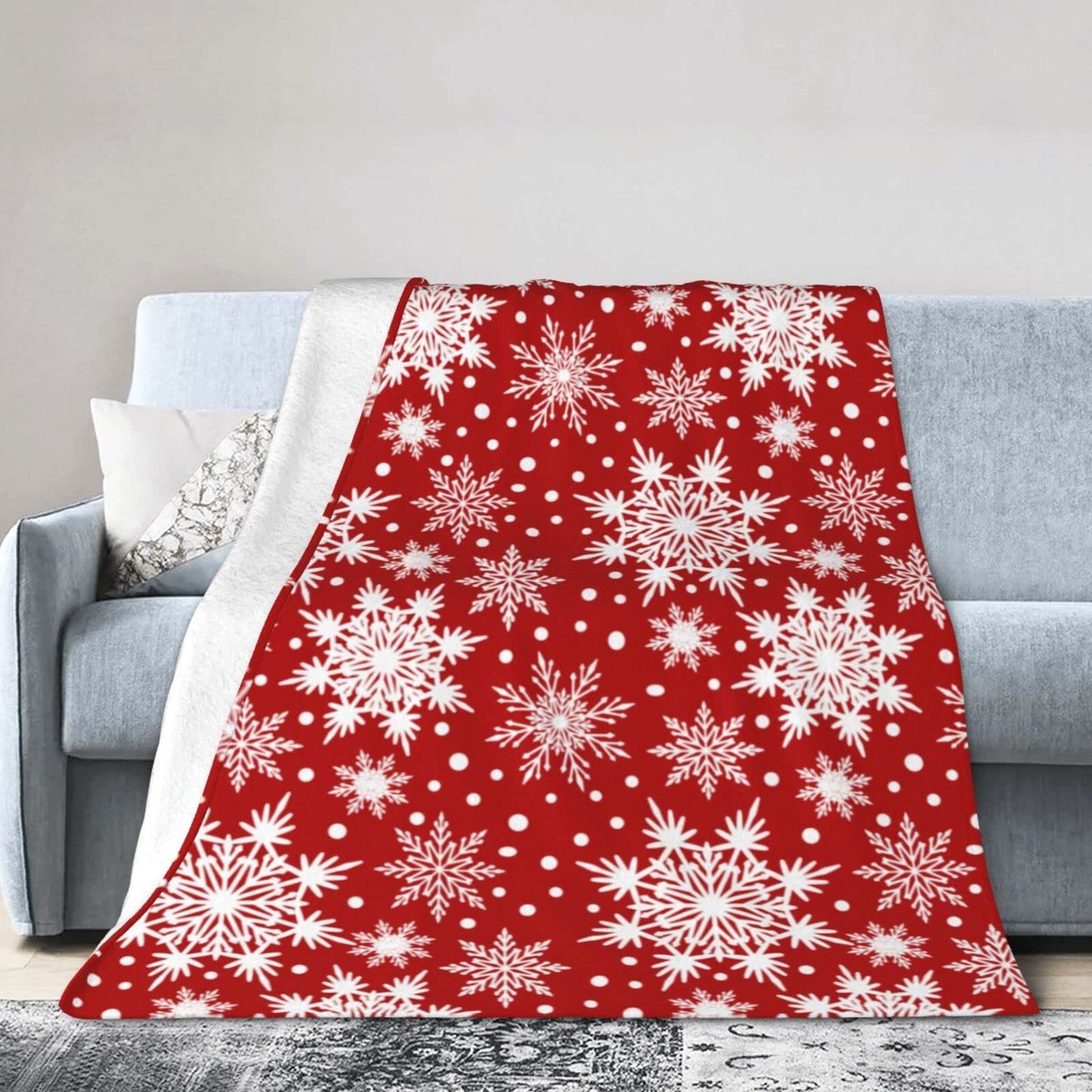 Perinsto Winter Snowflakes Red Throw Blanket Ultra Soft Warm All Season Christmas Decorative Fleece Blankets for Bed Chair Car Sofa Couch Bedroom 80"X60"