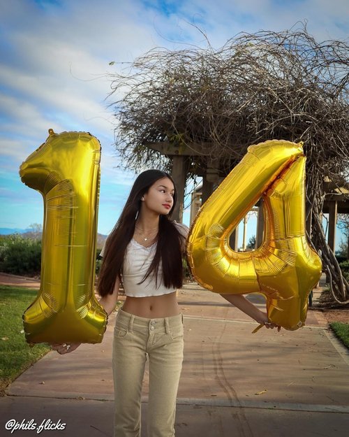 Gold 4 Balloon - 40 Inch Number 4 Balloon for 4th Birthday Party Decorations | Gold & Black Design