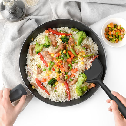 Silicone Kitchen Utensils Set, 600°F Heat Resistant Silicone Cooking Utensils, Spatula, Spoon, Whisk, Tongs, Kitchen Gadgets Tools Sets for Nonstick Cookware, Dishwasher Safe BPA Free (Black)