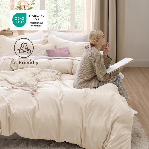 Bedsure Oat Milk Duvet Cover King Size - 3 Pieces Prewashed Cotton-Like Polyester Extra Soft Bedding Set, Includes 1 Duvet Cover 104x90 Inches with Zipper Closure & 2 Pillow Shams, No Comforter